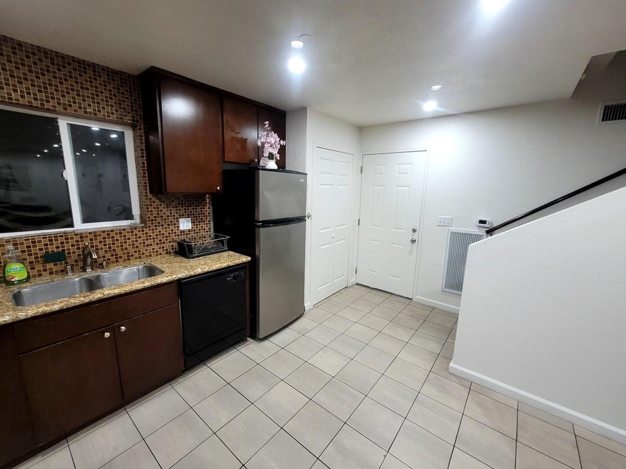 4 Bedrooms & 2.5 Bathrooms In La ลอสแอนเจลิส ภายนอก รูปภาพ