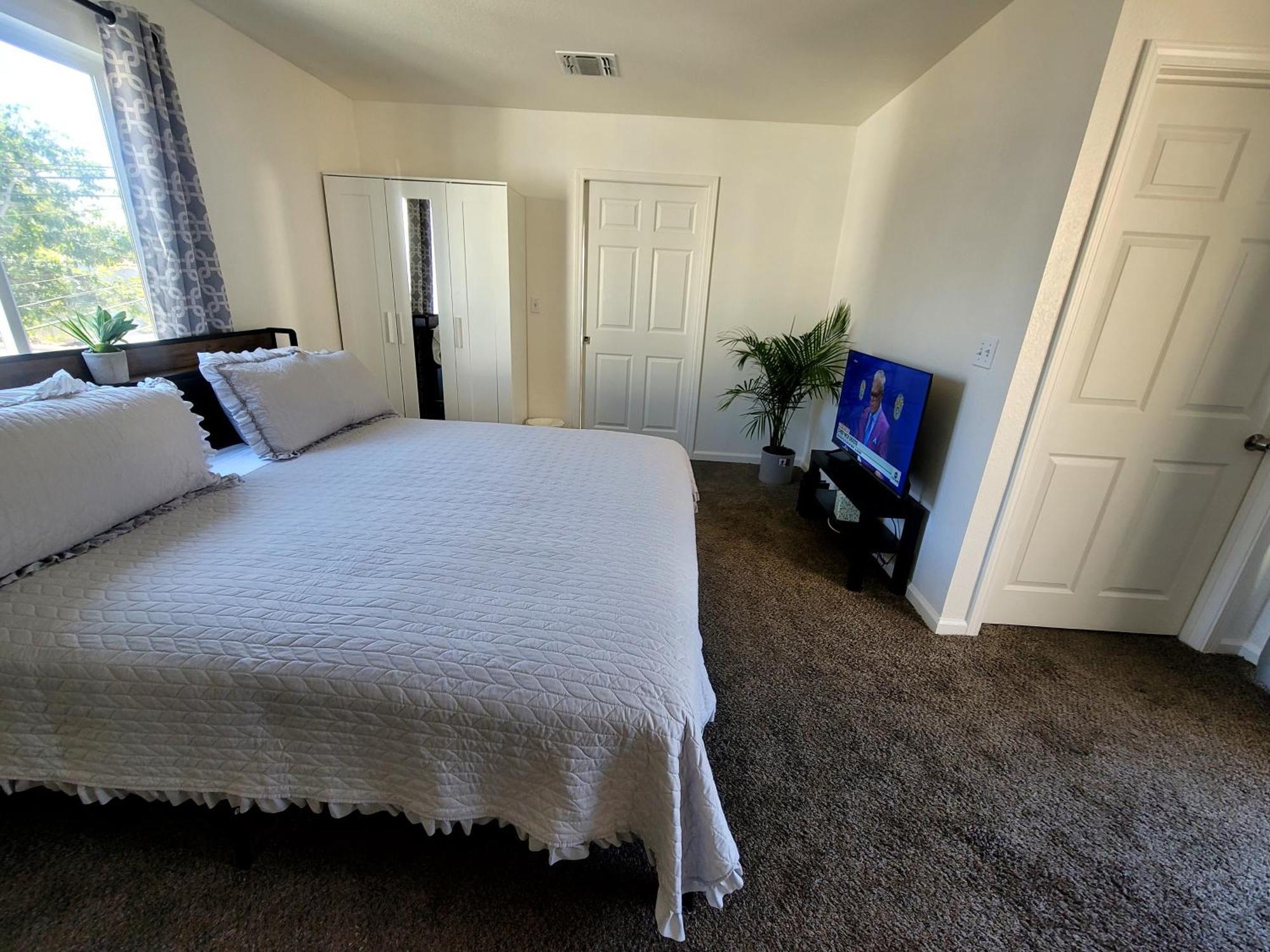 4 Bedrooms & 2.5 Bathrooms In La ลอสแอนเจลิส ภายนอก รูปภาพ